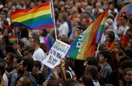 ‚Zóny bez LGBT‘? Nepošleme peníze, vzkázal Brusel. EU trestá polská města za nedodržování unijních hodnot