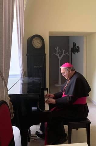 DOBRÝ PASTIER POLOŽÍ ŽIVOT ZA OVCE (JN 10,11)