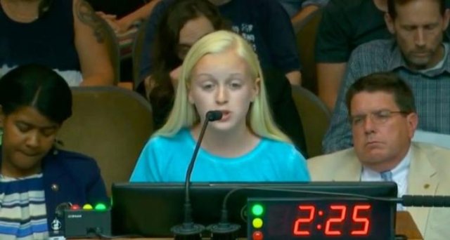 13 - ročná Addison Woosley sa statočne postavila za nenarodených!