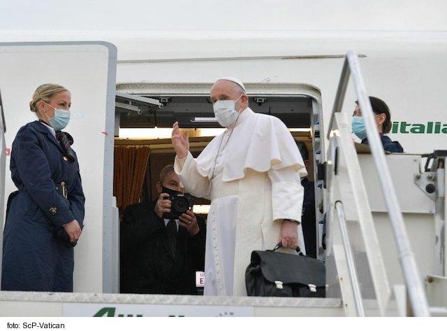Pápež František začal cestu do Iraku pod ochranou Loretskej Madony