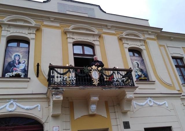 Mons. Stolárik pozýva pripojiť sa k pápežovej iniciatíve - k modlitbe sv. ruženca