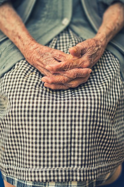 Pápež František ku dňu seniorov - ďakujme starým rodičom, ctime si ich lebo sú chlebom, ktorý sýti náš život