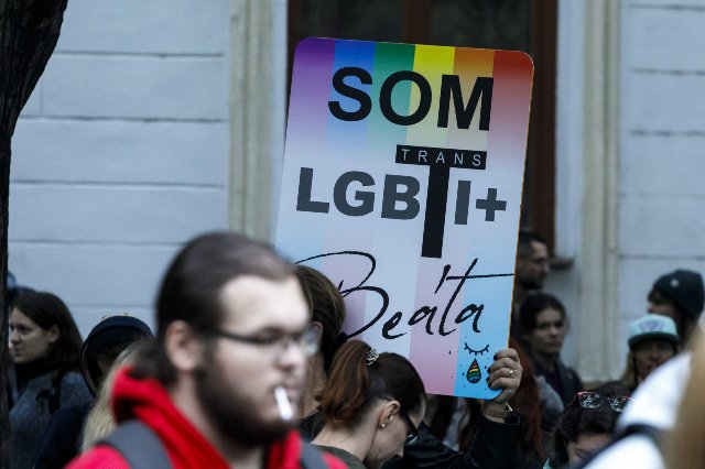 Slovenskí progresívci majú novú taktiku, legislatívu chcú meniť potichu. Zatiaľ sa im to darí