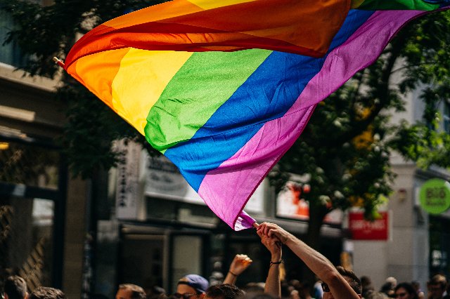 Odkaz Bardejovčanov účastníkom dúhového pochodu (reportáž z Pride Bardejov)