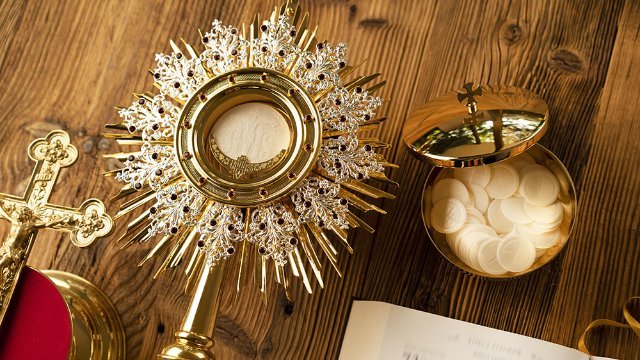 Ako Najsvätejšia Eucharistia formovala životy 13 svätých