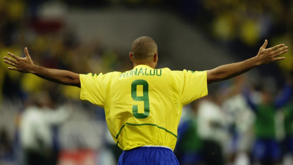 Brazílska futbalová legenda Ronaldo Nazario sa nechal pokrstiť