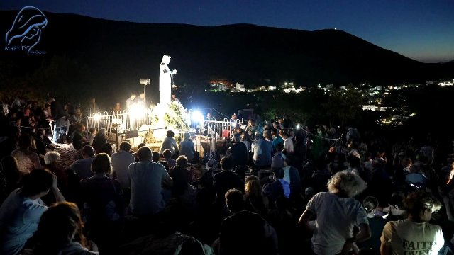 Zjavenie Panny Márie vizionárke Mariji Lunetti 18.6.2024 o 23.30 na Podbrde; VYSIELANIE ZJAVENIA DNES TU: