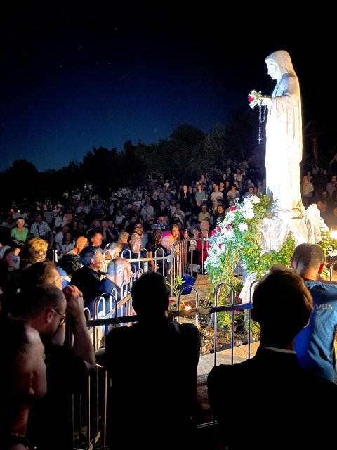 Zjavenie Panny Márie vizionárke Mariji Lunetti 19.6.2024 o 23.30 na Podbrde; VYSIELANIE ZJAVENIA DNES TU: