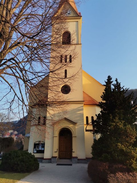 NOC MILOSTÍ - odprosovanie, zvelebovanie, modlitby, Svätá hodinka, požehnanie Eucharistiou - Trenčianske Teplice 10.3.2026