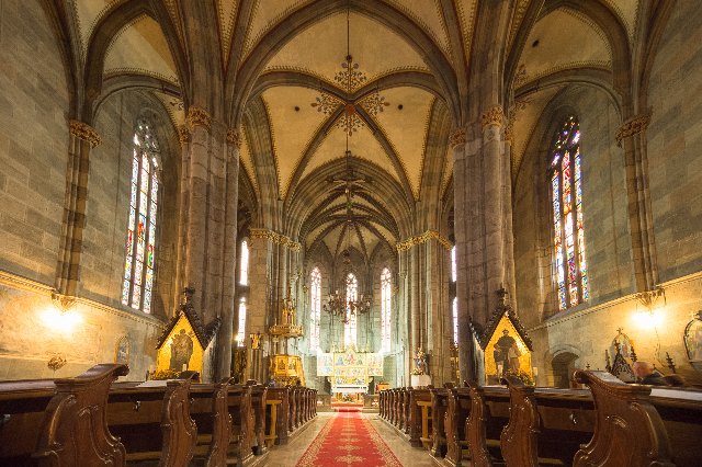 NOC MILOSTÍ - odprosovanie, zvelebovanie, modlitby, adorácia, požehnanie Eucharistiou v Hronskom Beňadiku Bazilika minor sv. Benedikta opáta ( milostivý chrám uchovávajúci relikviu Kristovej krvi ) 26.6.2026 o 17:00
